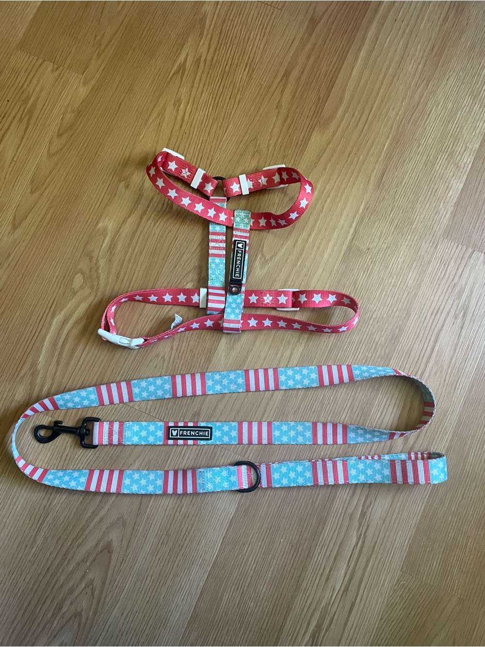 Frenchie Bulldog Harness + Leash